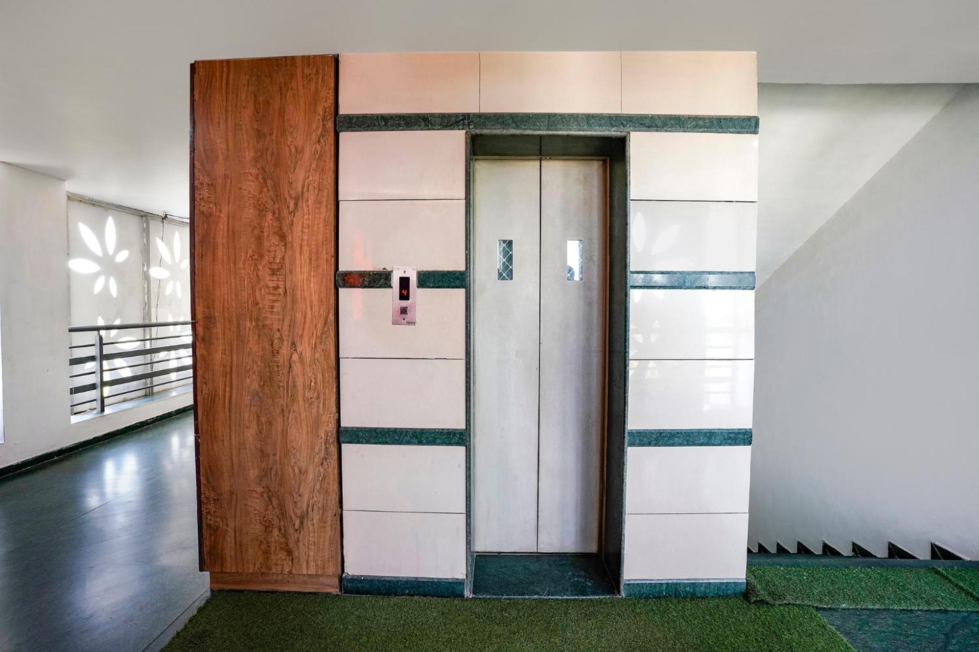 Fabhotel Galaxy I アーメダバード エクステリア 写真